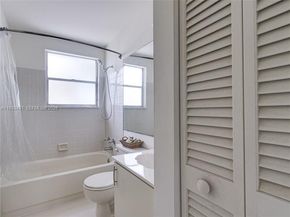 4731 Grapevine Way, Davie FL 33331