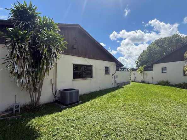 4929 SW 139th Ct, Miami FL 33175