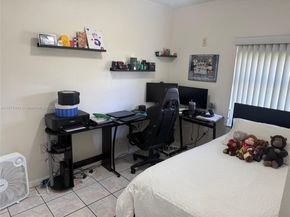 4929 SW 139th Ct, Miami FL 33175