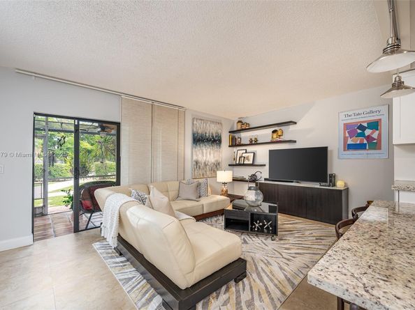 3133 Coral Hills Dr 9  (C1), Coral Springs FL 33065