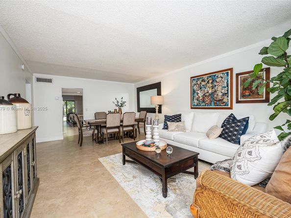 3133 Coral Hills Dr 9  (C1), Coral Springs FL 33065