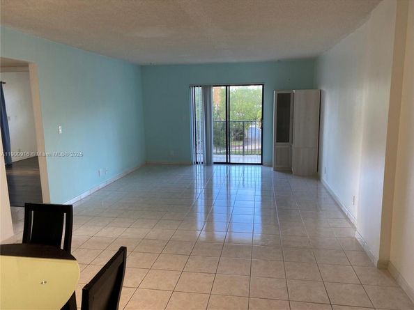 1900 Diana Dr 3D, Hallandale Beach FL 33009