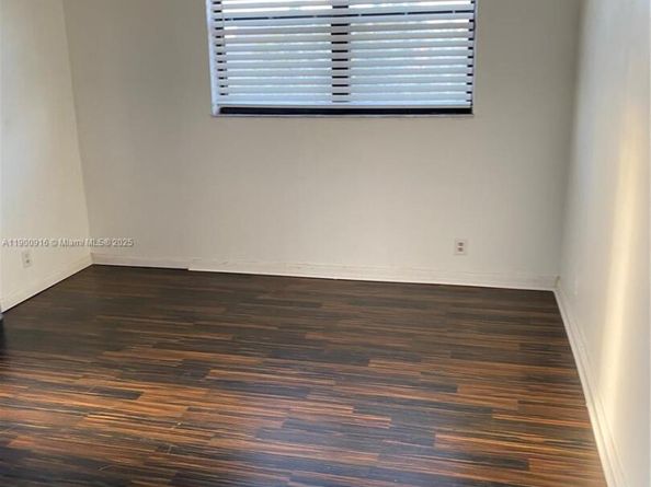 1900 Diana Dr 3D, Hallandale Beach FL 33009