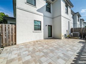 1928 SW 5th Blvd, Fort Lauderdale FL 33312