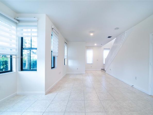 1928 SW 5th Blvd, Fort Lauderdale FL 33312