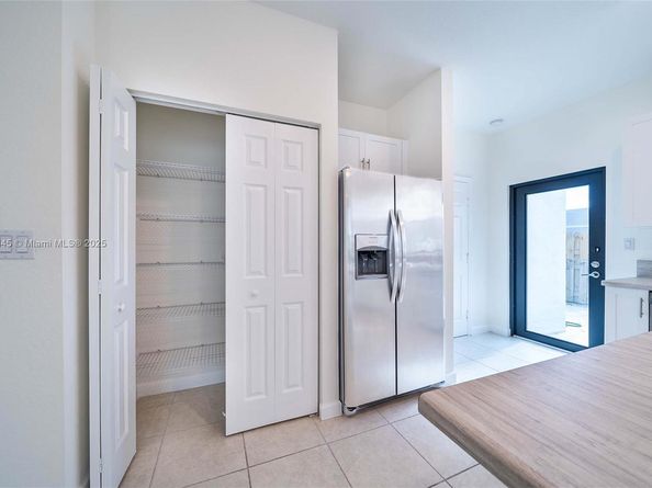 1928 SW 5th Blvd, Fort Lauderdale FL 33312