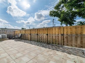 1928 SW 5th Blvd, Fort Lauderdale FL 33312