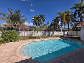 1583 NW 182nd Way, Pembroke Pines FL 33029