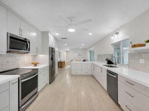 8425 SW 149th Dr, Palmetto Bay FL 33158