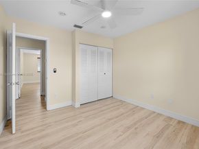 11862 NW 13th St, Pembroke Pines FL 33026
