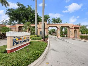 11862 NW 13th St, Pembroke Pines FL 33026