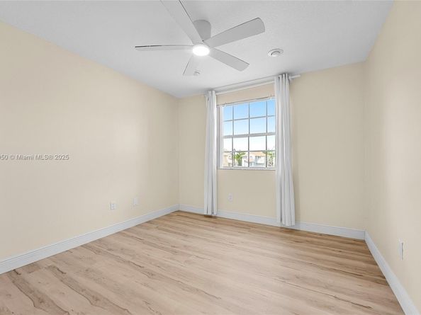 11862 NW 13th St, Pembroke Pines FL 33026