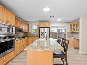 11862 NW 13th St, Pembroke Pines FL 33026