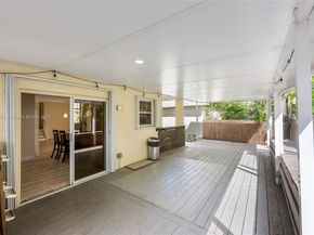 11862 NW 13th St, Pembroke Pines FL 33026