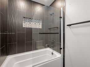 11862 NW 13th St, Pembroke Pines FL 33026