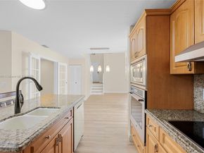11862 NW 13th St, Pembroke Pines FL 33026