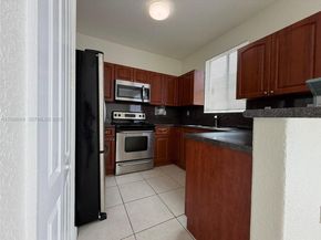 6940 NW 177th St P104, Hialeah FL 33015