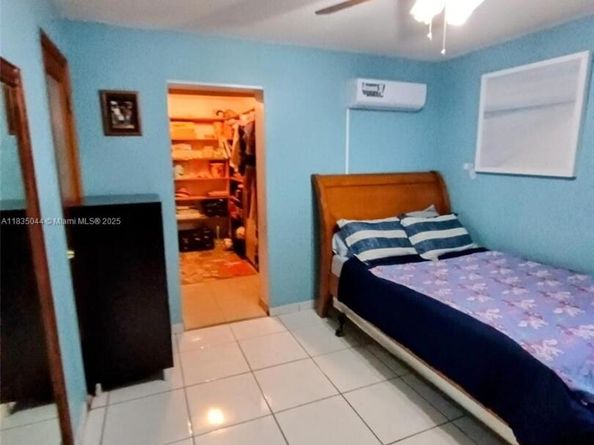 11920 SW 132nd Ave, Miami FL 33186