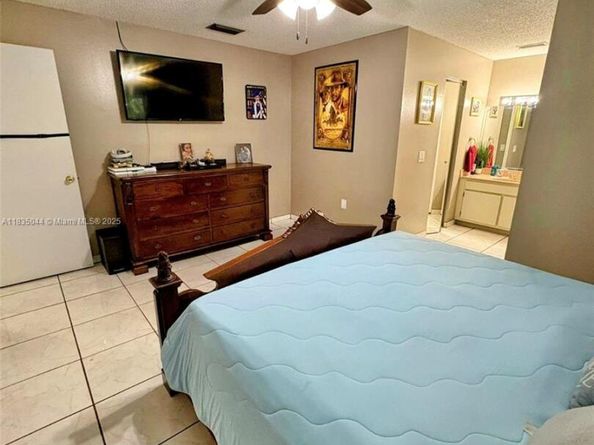 11920 SW 132nd Ave, Miami FL 33186