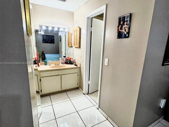 11920 SW 132nd Ave, Miami FL 33186