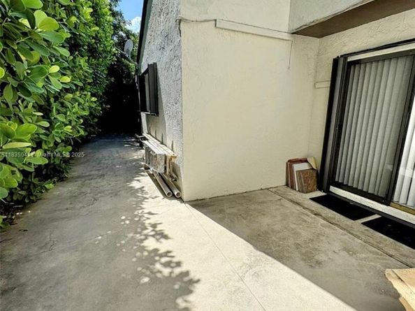 11920 SW 132nd Ave, Miami FL 33186