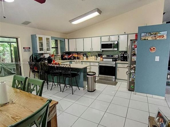 11920 SW 132nd Ave, Miami FL 33186