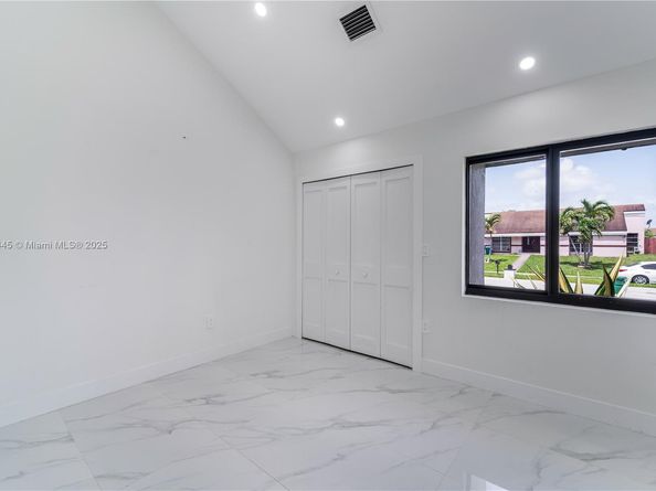 20735 SW 120th Ct, Miami FL 33177