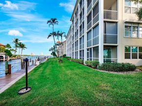 105 Paradise Harbour Boulevard 112, North Palm Beach FL 33408