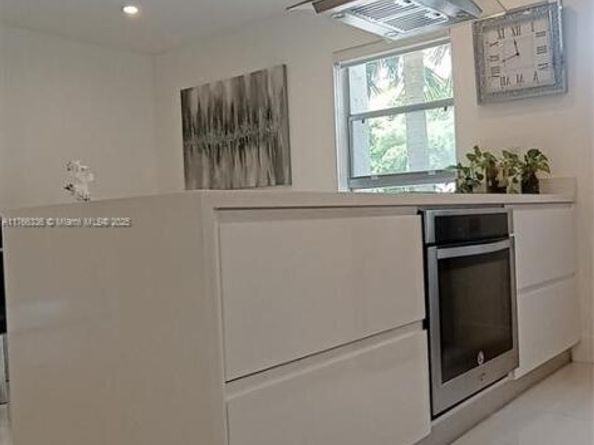 201 178th Dr 234, Sunny Isles Beach FL 33160