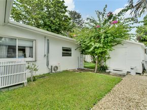 3925 SW 61st Ave, Miami FL 33155