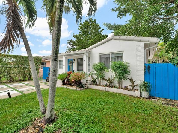 3925 SW 61st Ave, Miami FL 33155