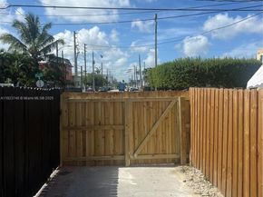 1800 SW 3rd St #B, Miami FL 33135