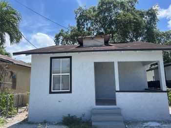 1800 SW 3rd St #B