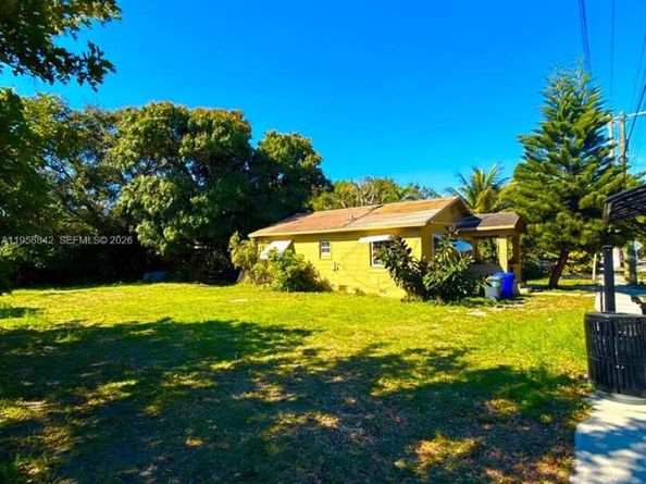 1100 N 24th Ave, Hollywood FL 33020