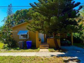 1100 N 24th Ave, Hollywood FL 33020