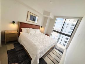 11 NE 6th 2813, Miami FL 33132