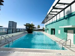 11 NE 6th 2813, Miami FL 33132