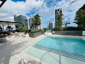 11 NE 6th 2813, Miami FL 33132