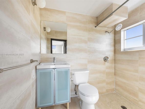 947 Lenox Ave 501, Miami Beach FL 33139