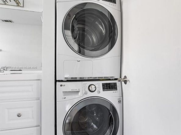 947 Lenox Ave 501, Miami Beach FL 33139