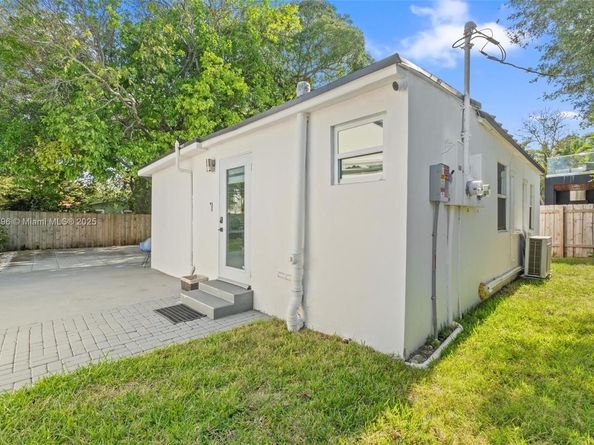 4430 NW 1 Ave, Miami FL 33127