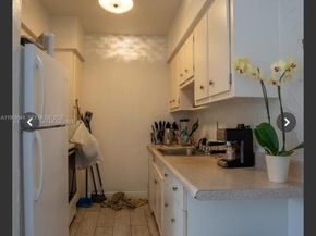 280 SW 11th Ave 16, Hallandale Beach FL 33009