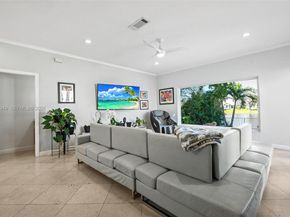 1026 SW 180th Ter, Pembroke Pines FL 33029