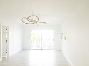 220 SW 9th Ave 306, Hallandale Beach FL 33009