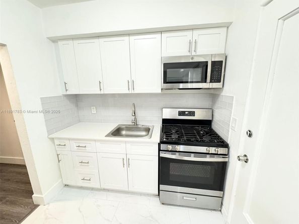 7435 Byron Ave, Miami Beach FL 33141