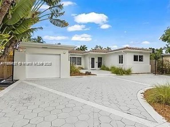 235 Fairway Dr, Miami Beach FL 33141