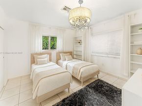 235 Fairway Dr, Miami Beach FL 33141