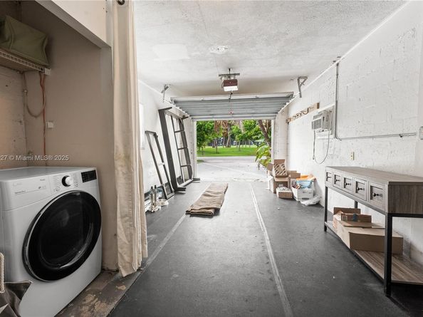 235 Fairway Dr, Miami Beach FL 33141