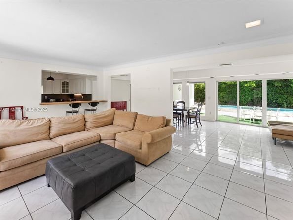 235 Fairway Dr, Miami Beach FL 33141