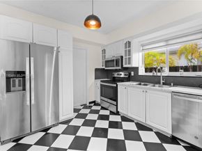 235 Fairway Dr, Miami Beach FL 33141